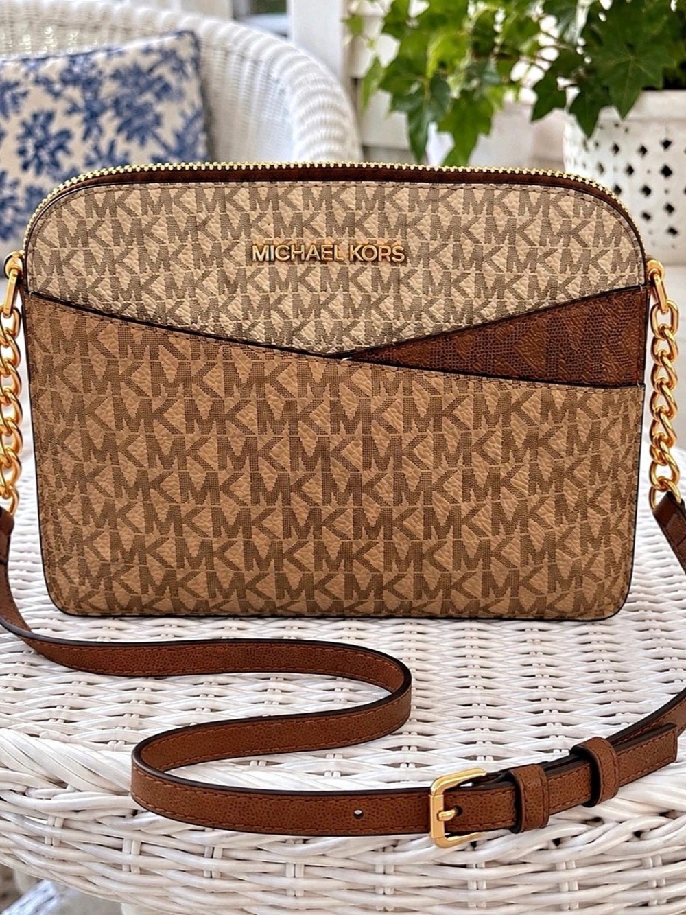 Michael Kors Jet Set Travel Medium Logo Dome Crossbody Bag in Brown & Tan